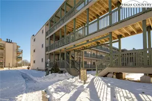 301 Pinnacle Inn Rd, Banner Elk, NC 28604 - Photo 25