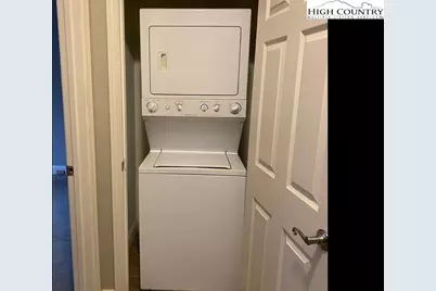 403 Ridgecrest Avenue #2A, West Jefferson, NC 28694 - Photo 9