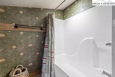 7019 Hummingbird Lane, Blowing Rock, NC 28605 - Photo 45