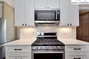 Tbd Crescent Ln, Sugar Mountain, NC 28604 - Photo 9