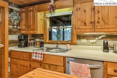 682 Stonebridge Lane, Todd, NC 28684 - Photo 3