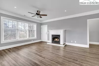 180 Gateway Drive #301, Boone, NC 28607 - Photo 5