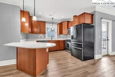 180 Gateway Drive #301, Boone, NC 28607 - Photo 11