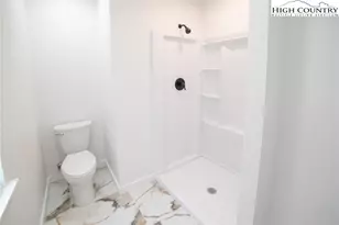 605 Vance St, Lenoir, NC 28645 - Photo 15