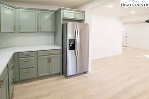 605 Vance St, Lenoir, NC 28645 - Photo 7