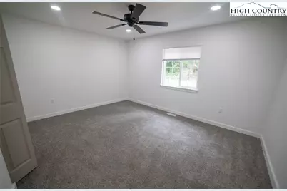 605 Vance Street, Lenoir, NC 28645 - Photo 17