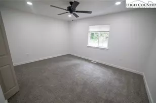 605 Vance St, Lenoir, NC 28645 - Photo 17