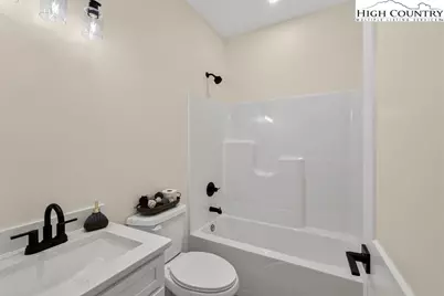 559 Memorial Park Drive, Sparta, NC 28675 - Photo 29