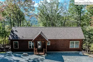 225 Oak Rd, Beech Mountain, NC 28604 - Photo 1