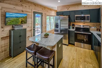 225 Oak Road, Beech Mountain, NC 28604 - Photo 5