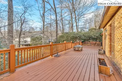 112 Walnut Lane, West Jefferson, NC 28694 - Photo 5