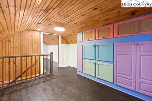 295 Jake's Mountain Rd, Deep Gap, NC 28618 - Photo 21