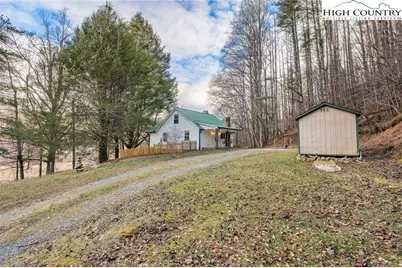 295 Jakes Mountain Road, Deep Gap, NC 28618 - Photo 37