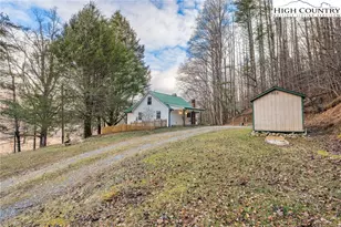 295 Jake's Mountain Rd, Deep Gap, NC 28618 - Photo 37