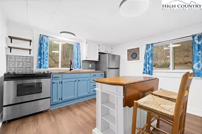 295 Jakes Mountain Road, Deep Gap, NC 28618 - Photo 9