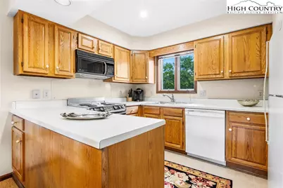 264 Evergreen Drive #6, Blowing Rock, NC 28605 - Photo 9