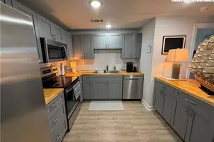 303 Sugar Top Dr, Sugar Mountain, NC 28604 - Photo 7