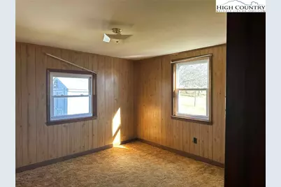 1620 Little Pine Road, Ennice, NC 28623 - Photo 9