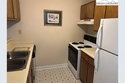 180 Village Drive #1C4, Boone, NC 28607 - Photo 3