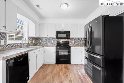 193 Laura Street, Winston Salem, NC 27107 - Photo 9