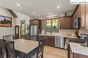 22 Tioga Dr, Banner Elk, NC 28604 - Photo 17