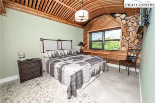 303 Sugar Top Dr, Sugar Mountain, NC 28604 - Photo 9