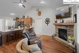 424 Townhomes Pl, Boone, NC 28607 - Photo 13