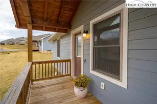 424 Townhomes Pl, Boone, NC 28607 - Photo 9