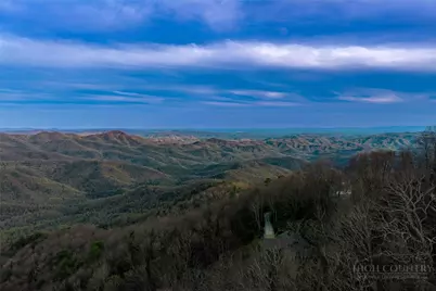 763 Gorge View Drive, Blowing Rock, NC 28605 - Photo 5