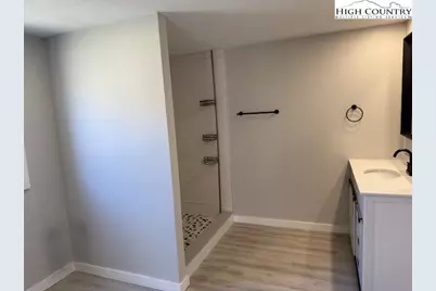 10432 N Nc Hwy 194 Highway, Todd, NC 28684 - Photo 15