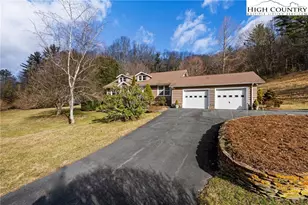 211 Possum Holllow Rd, Blowing Rock, NC 28605 - Photo 45