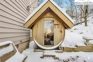 127 Raven Rd, Beech Mountain, NC 28604 - Photo 31