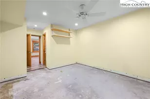 211 Apple Way, Blowing Rock, NC 28605 - Photo 31