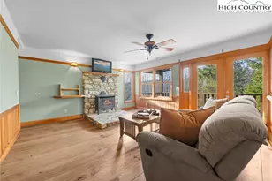 211 Apple Way, Blowing Rock, NC 28605 - Photo 7