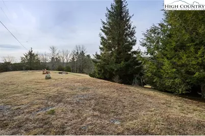 211 Apple Way, Blowing Rock, NC 28605 - Photo 43