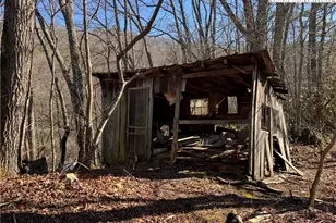 18 N US 19-E Hwy, Newland, NC 28657 - Photo 25