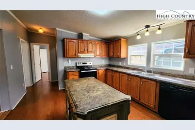 68 Rhoneys View Road, Newland, NC 28657 - Photo 5