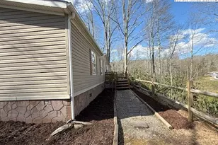 68 Rhoneys Vw Rd, Newland, NC 28657 - Photo 3