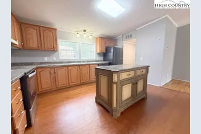 68 Rhoneys View Road, Newland, NC 28657 - Photo 7