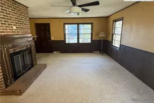 288 Sussex Rd, Grassy Creek, NC 28631 - Photo 5