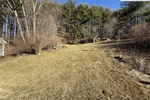 288 Sussex Rd, Grassy Creek, NC 28631 - Photo 21