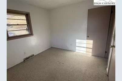 288 Sussex Road, Grassy Creek, NC 28631 - Photo 13