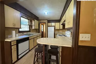 288 Sussex Rd, Grassy Creek, NC 28631 - Photo 7