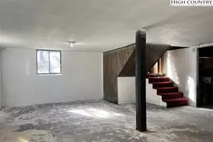 610 Collins Rd, Sparta, NC 28675 - Photo 9