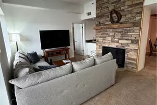 303 Sugar Top Dr, Sugar Mountain, NC 28604 - Photo 5