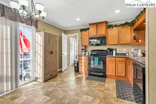 2415 Stones Throw Ct, Lenoir, NC 28645 - Photo 5