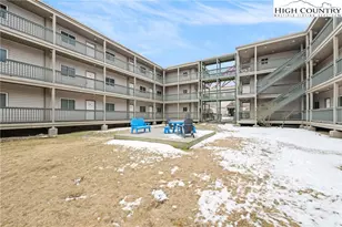 301 Pinnacle Inn Rd, Beech Mountain, NC 28604 - Photo 21