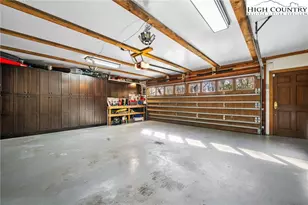129 Valley View Rd, Blowing Rock, NC 28605 - Photo 17