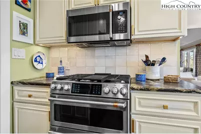 129 Valley View Road, Blowing Rock, NC 28605 - Photo 11