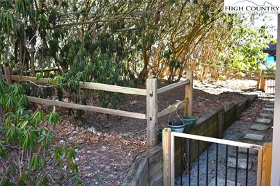 36 Rhododendron Loop, Newland, NC 28657 - Photo 11